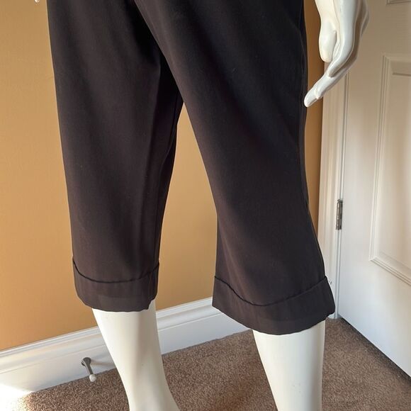 Ricki’s capris/Size 12 - Picture 7 of 9